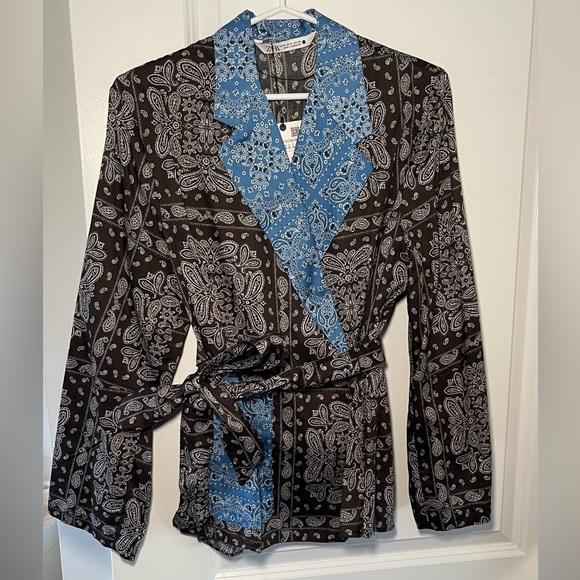 Zara Blouse - Picture 2 of 3